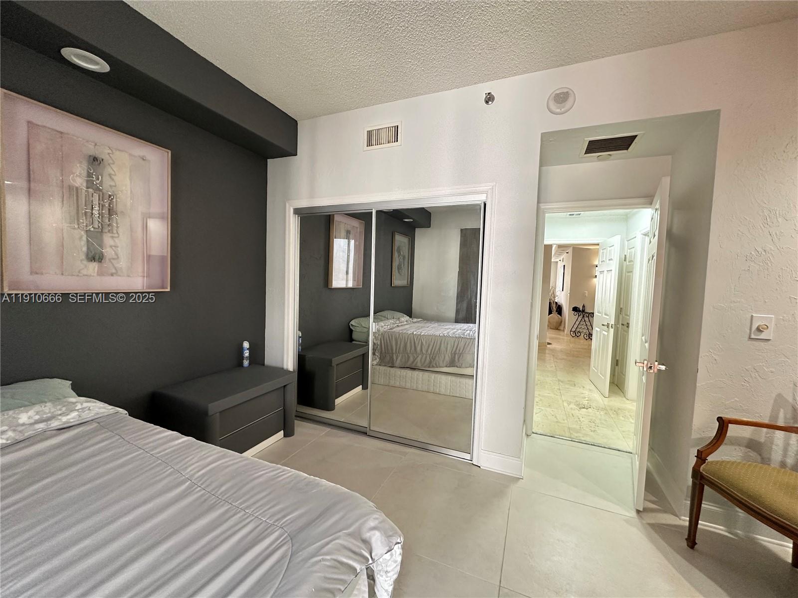 3900 Island Boulevard B-303 Property Photo 35