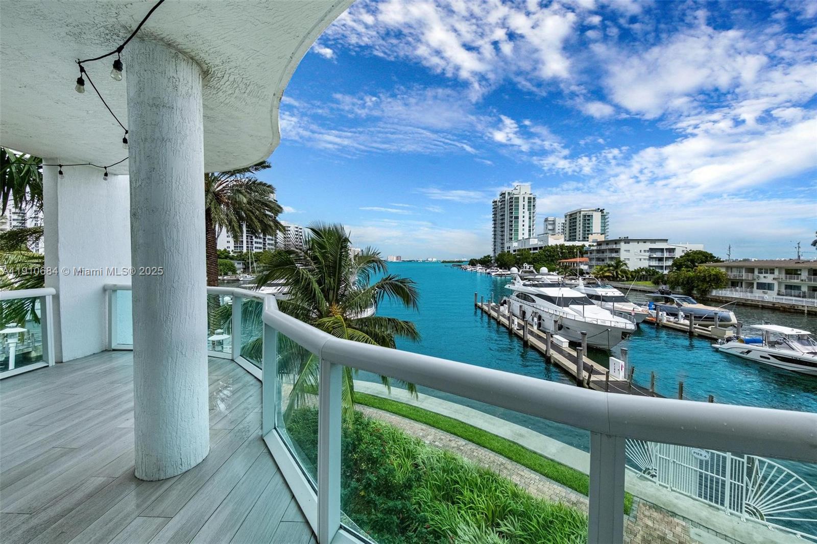 7918 Harbour Island Drive 207