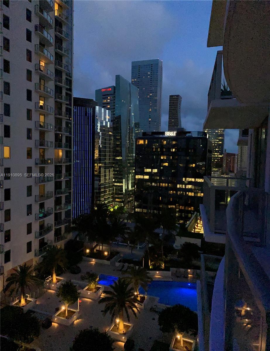 1050 Brickell Avenue 1904 Property Photo 18