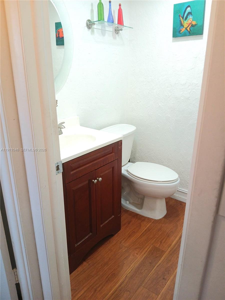 10442 Sunrise Lakes Boulevard 203 Property Photo 8
