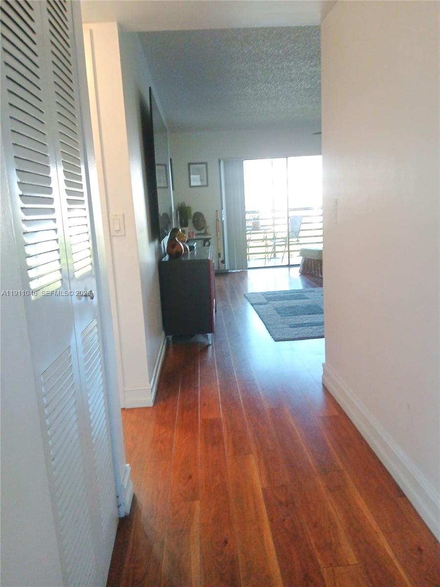 10442 Sunrise Lakes Boulevard 203 Property Photo 9