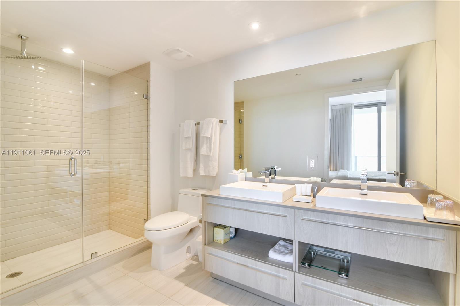 4010 S Ocean Drive R3206 Property Photo 13
