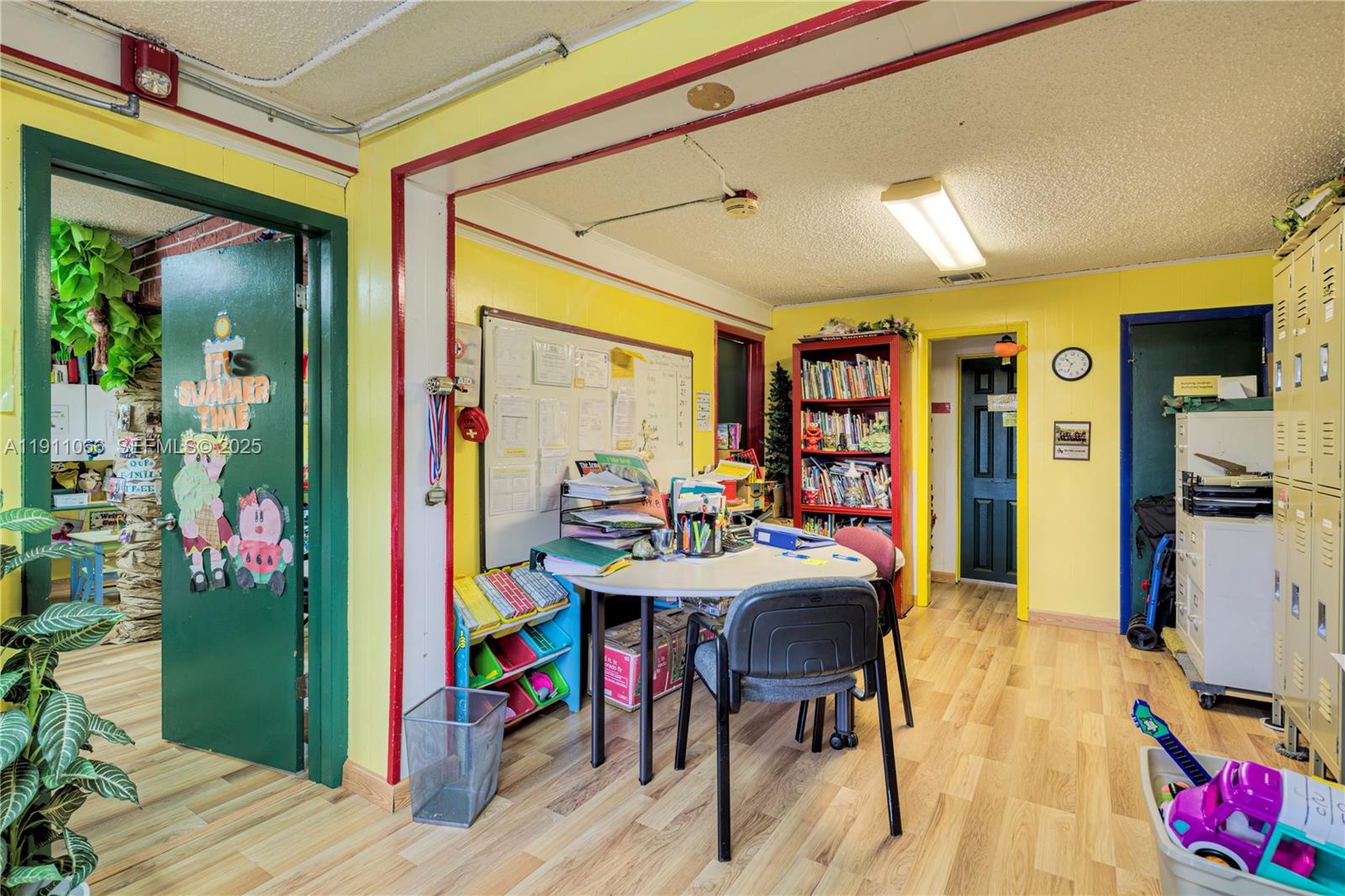 A11911066 Property Photo 20