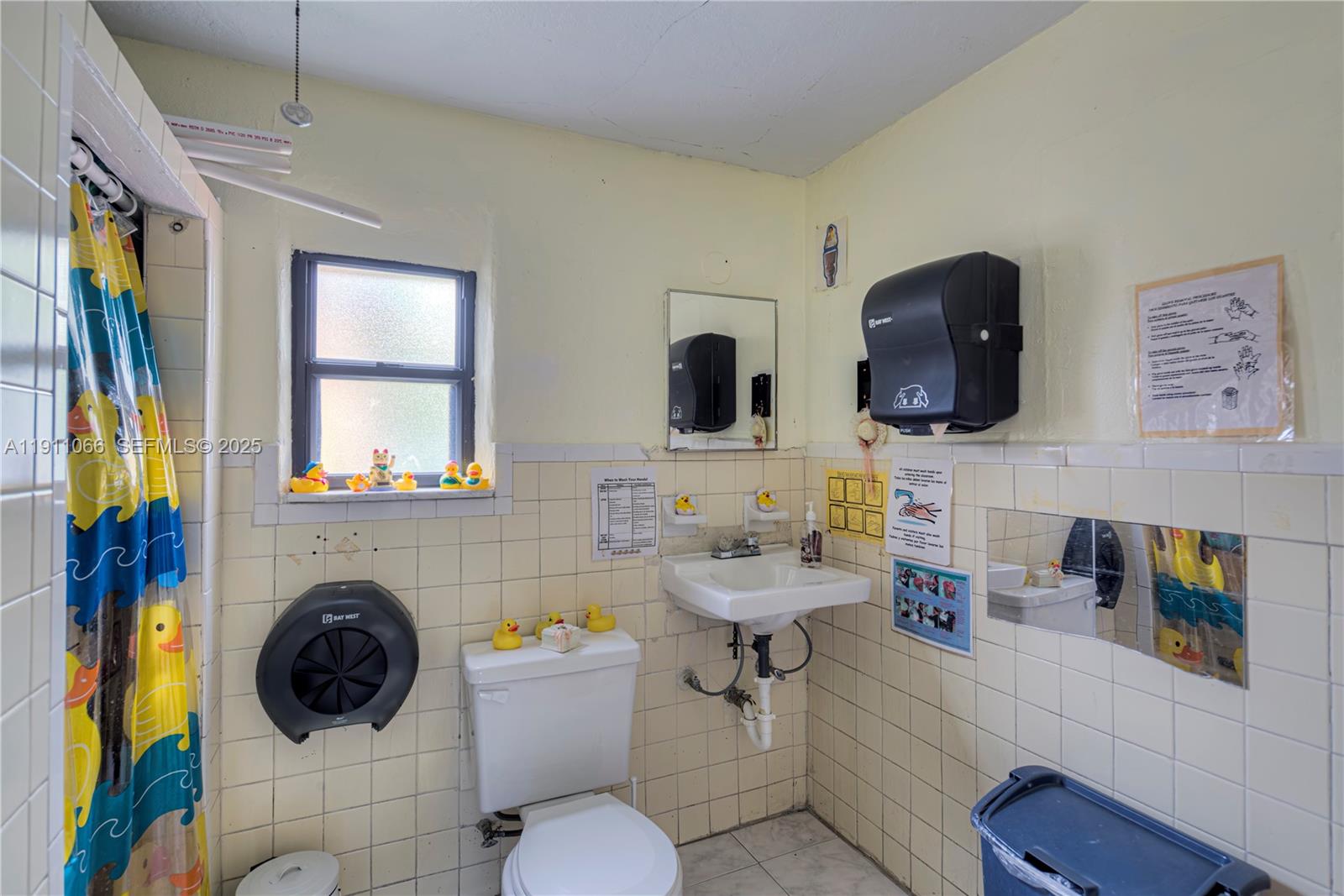 A11911066 Property Photo 22