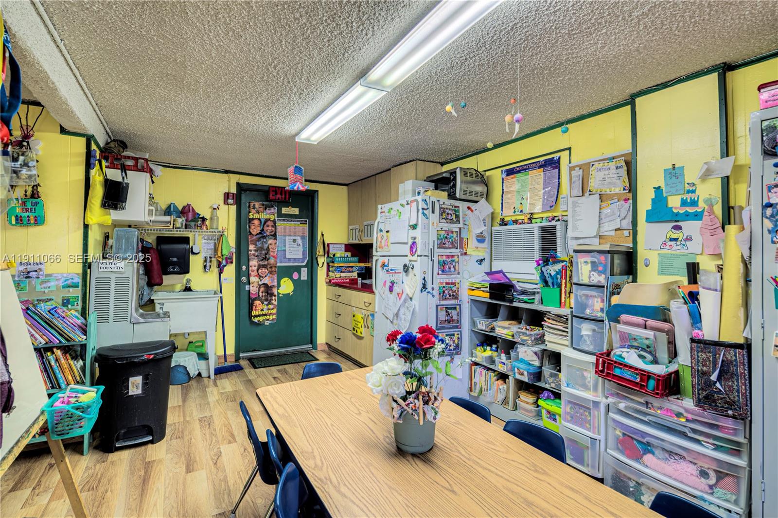A11911066 Property Photo 29