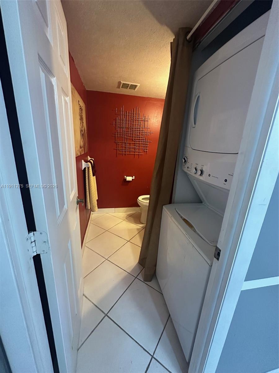 4158 Inverrary Drive 405 Property Photo 17