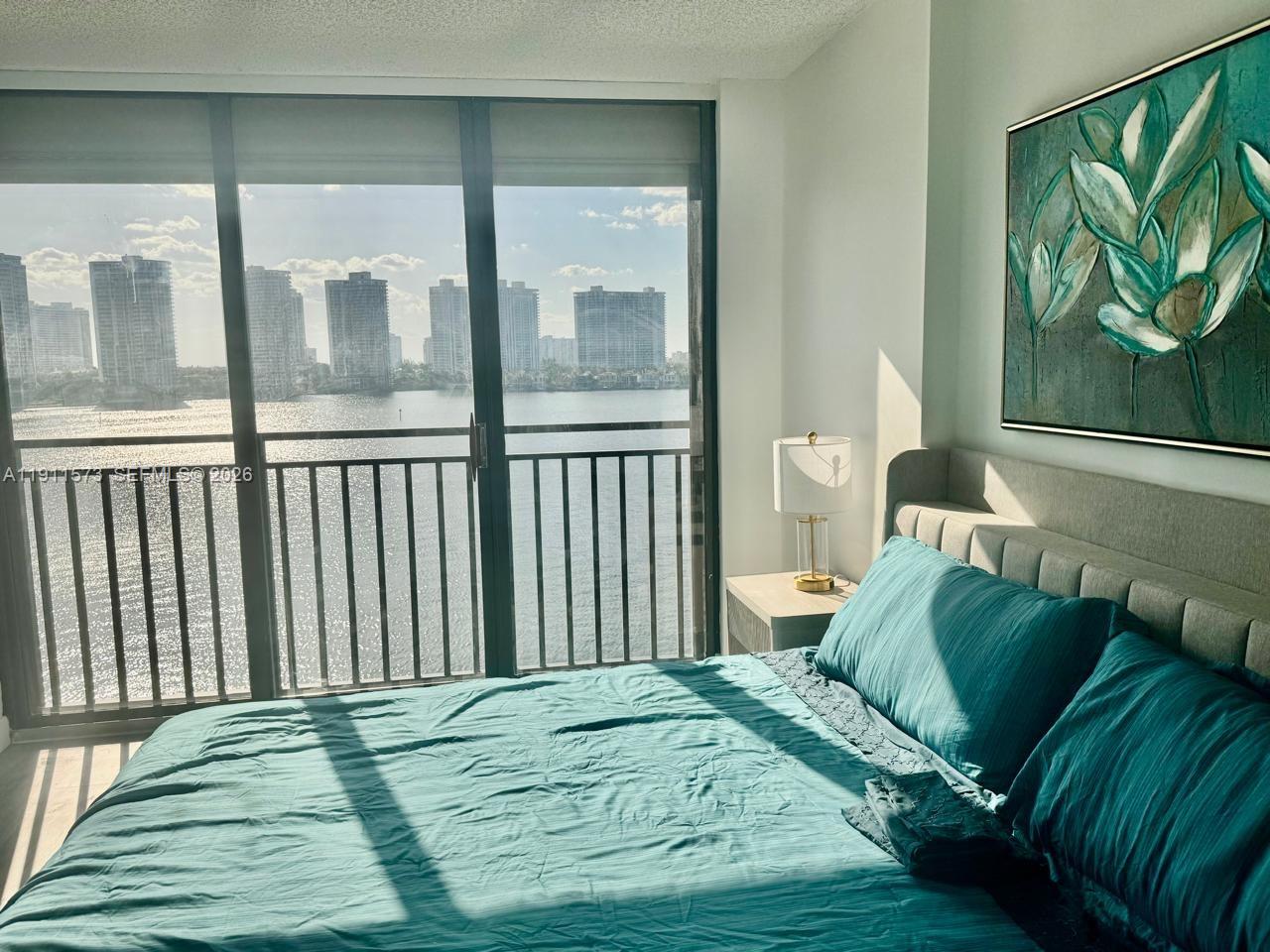 17720 N Bay Road 803 Property Photo 25