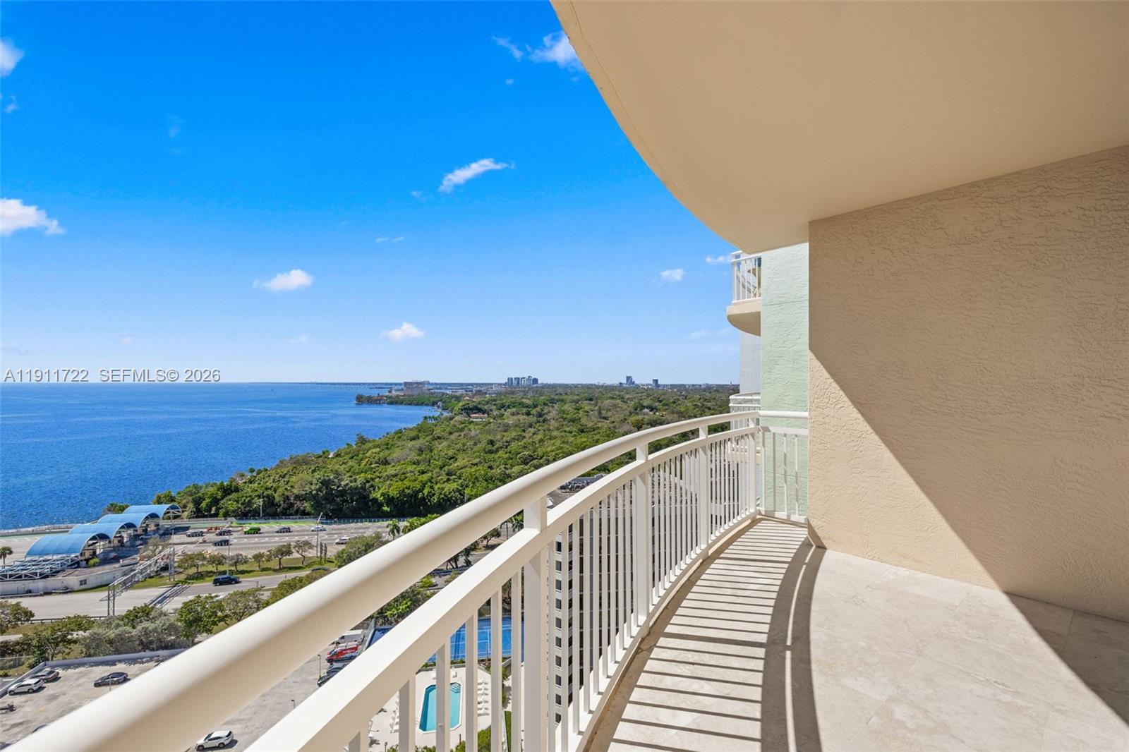 2475 Brickell Avenue 1907 Property Photo 4