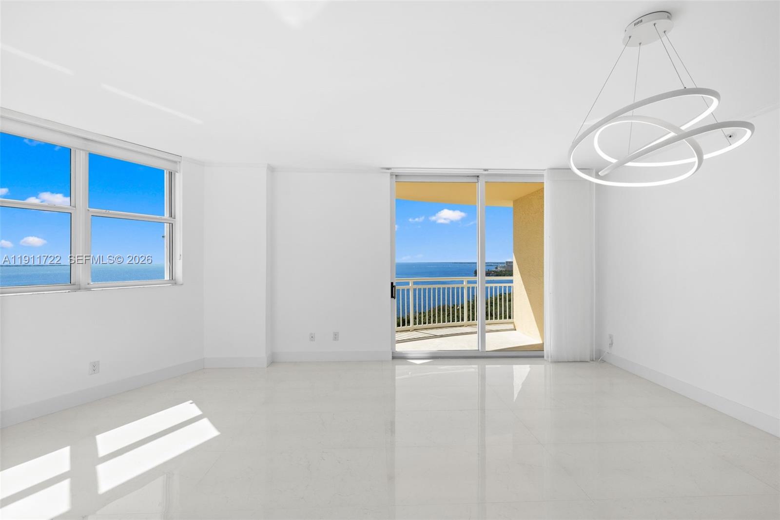 2475 Brickell Avenue 1907 Property Photo 9