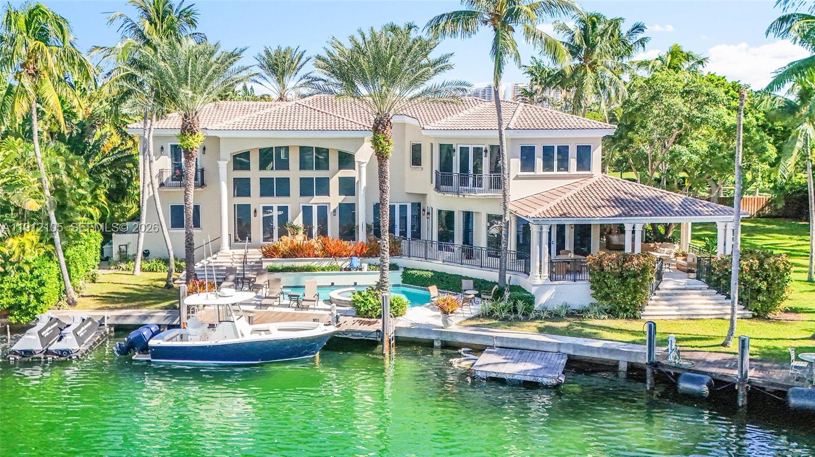 550 Harbor Drive Property Photo 1