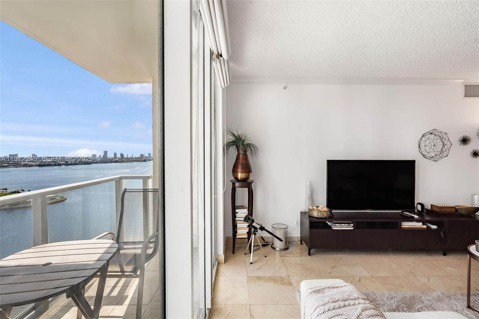1155 Brickell Bay Drive 2708 Property Photo 3
