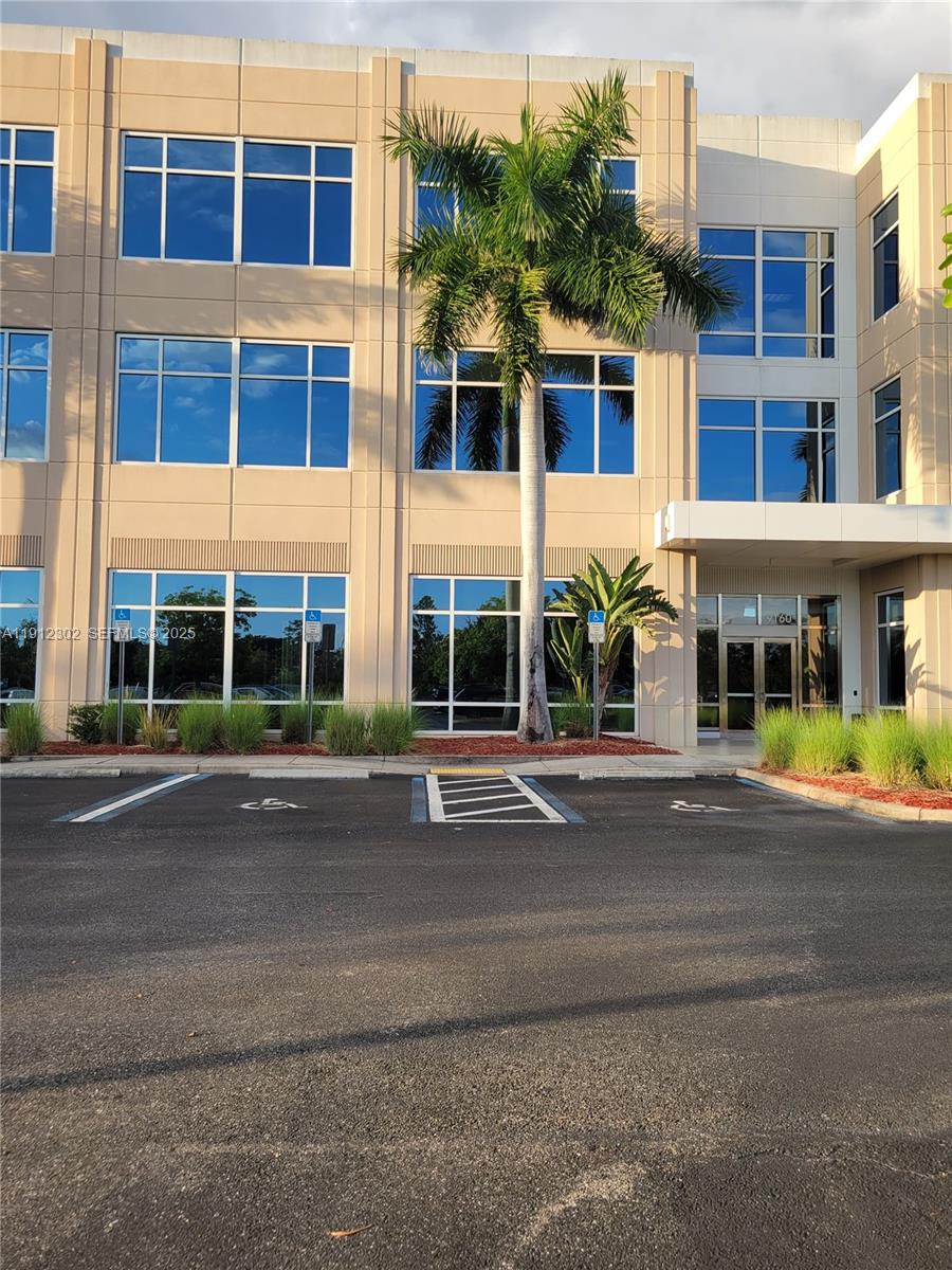 9160 Forum Corporate Parkway Property Photo 2
