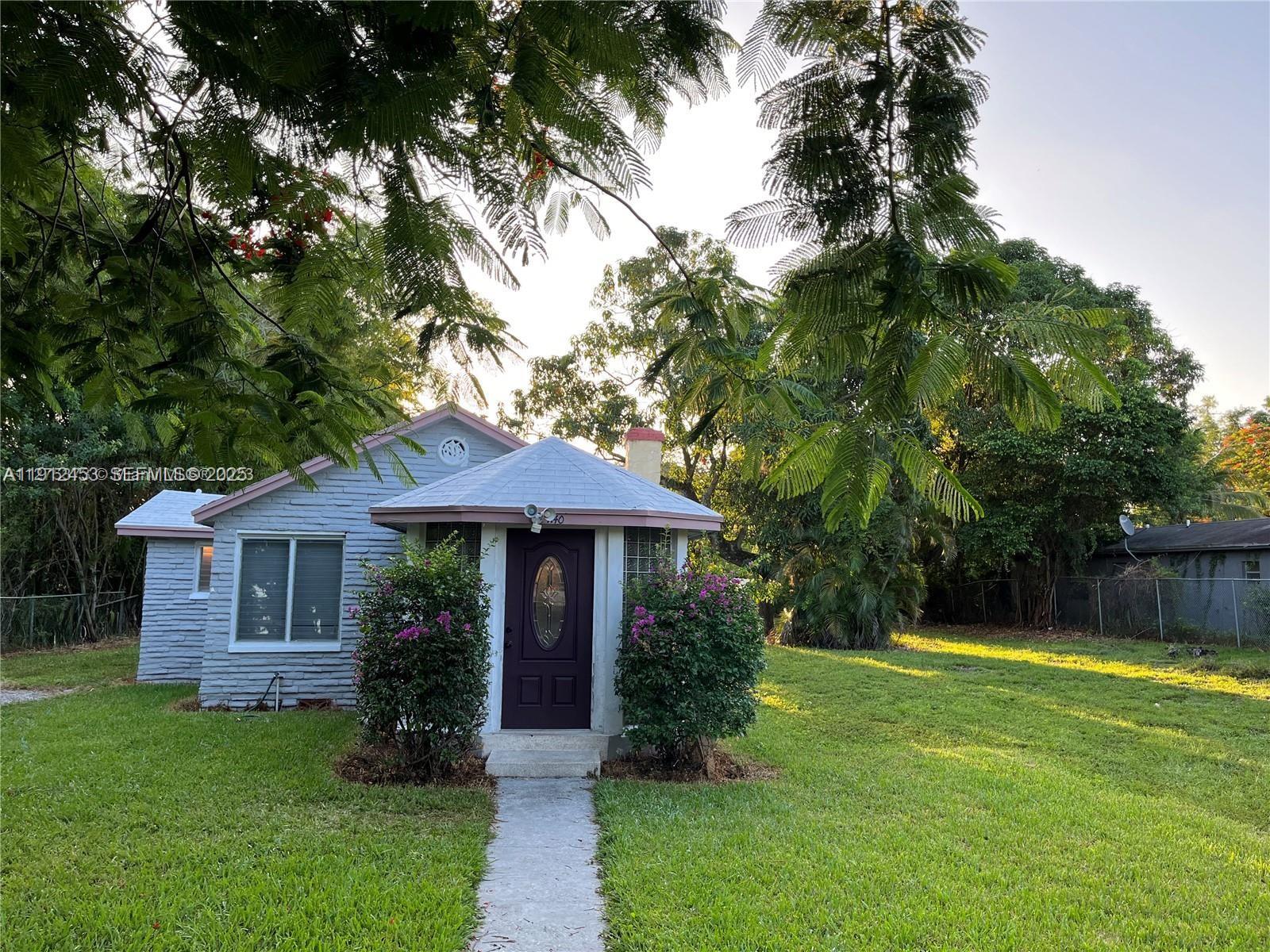 1140 NW 4th Avenue Property Photo 1