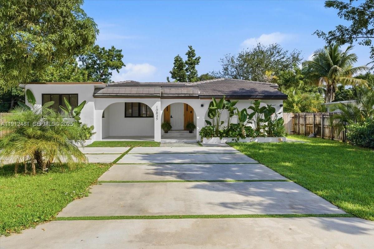 10845 Peachtree Drive Property Photo 1