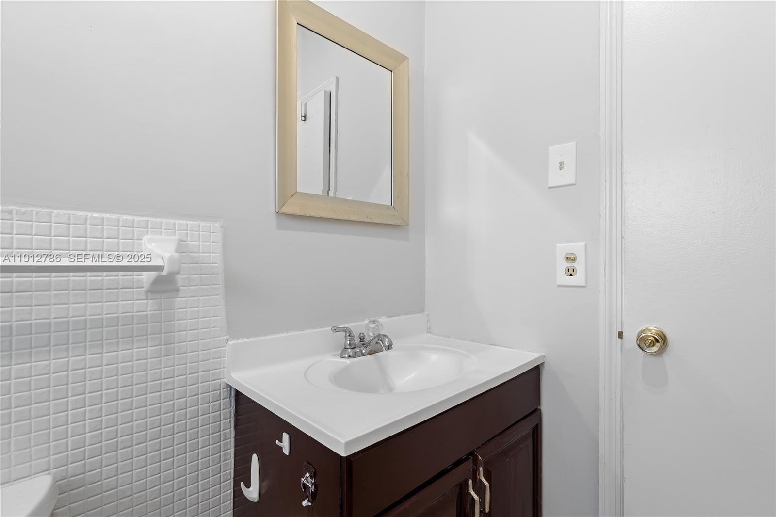1420 Atlantic Shores Boulevard 340 Property Photo 14