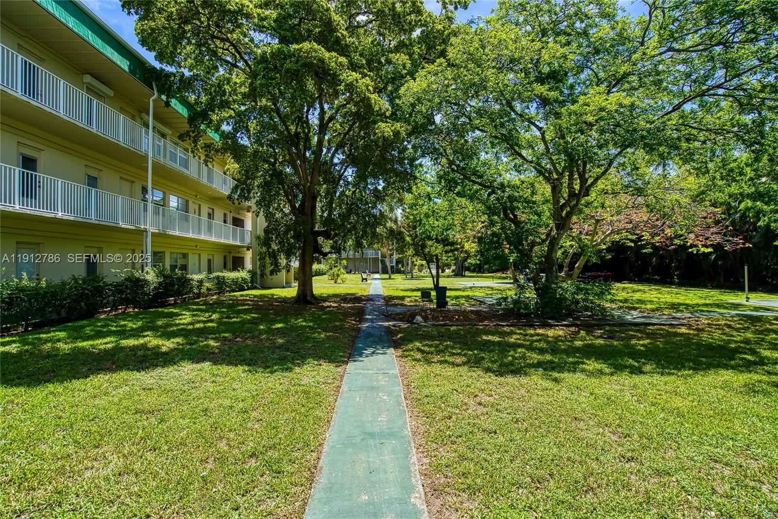 1420 Atlantic Shores Boulevard 340 Property Photo 19