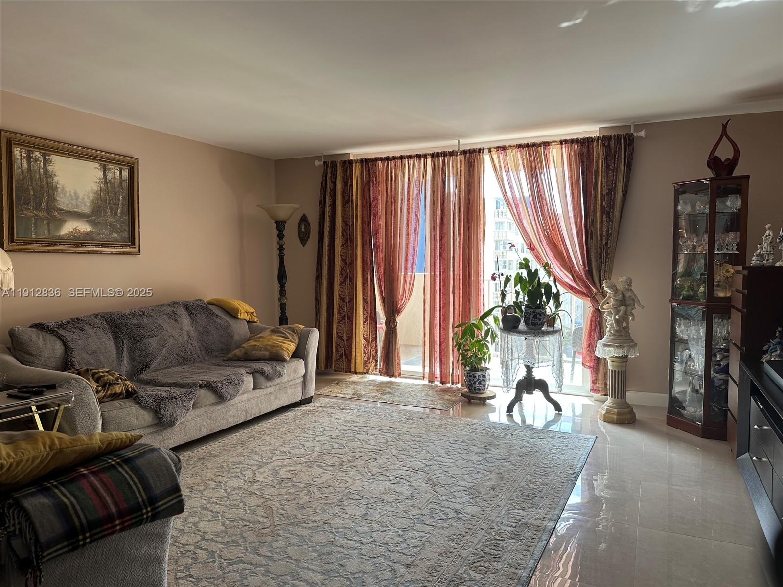 1865 S Ocean Drive 6h Property Photo 2