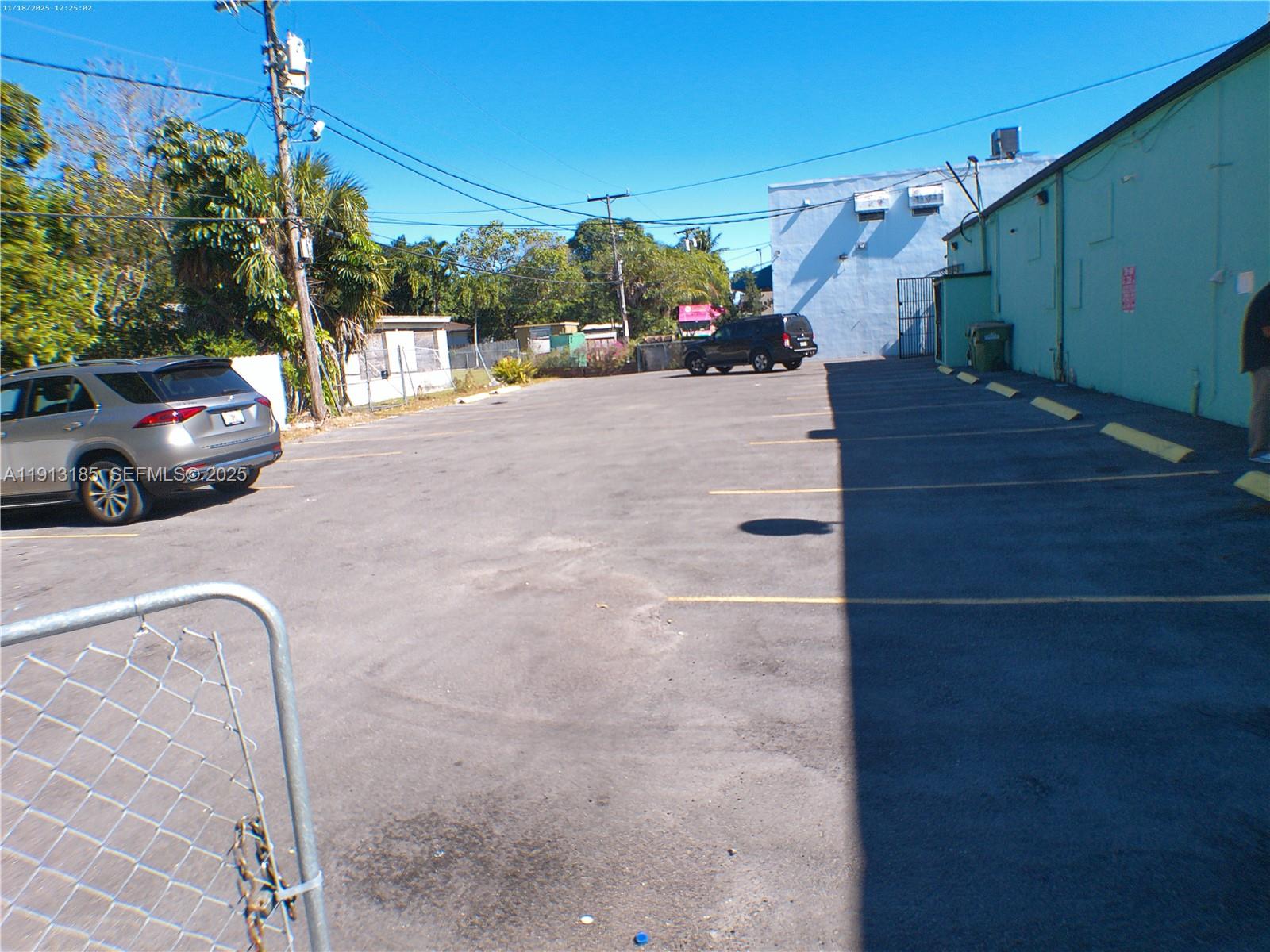 1051 Nw 119th Street Property Photo 5