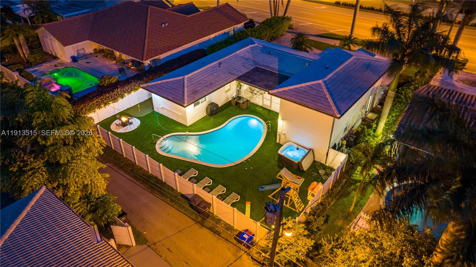 1241 Hollywood Boulevard Property Photo 5