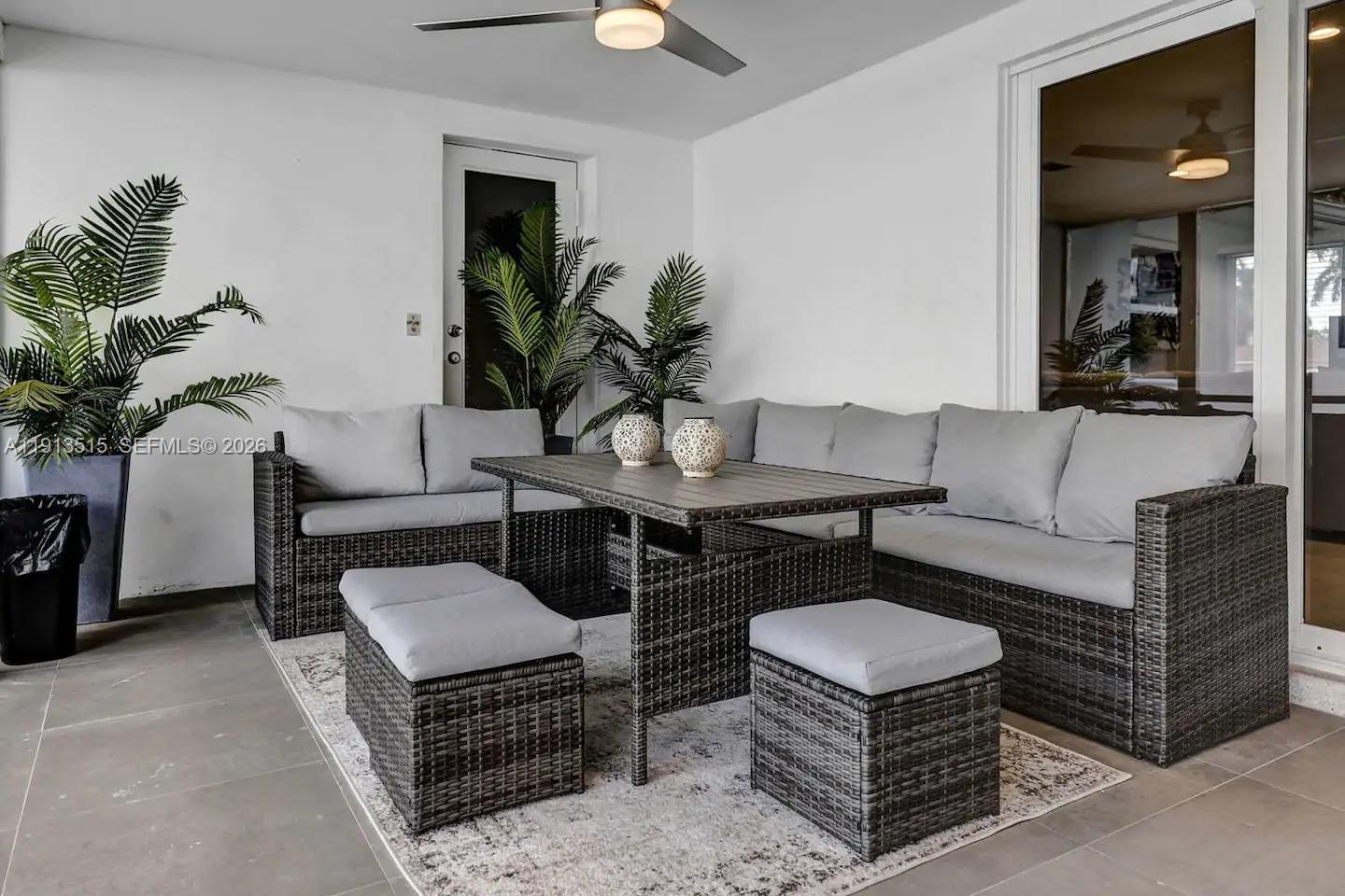 1241 Hollywood Boulevard Property Photo 9
