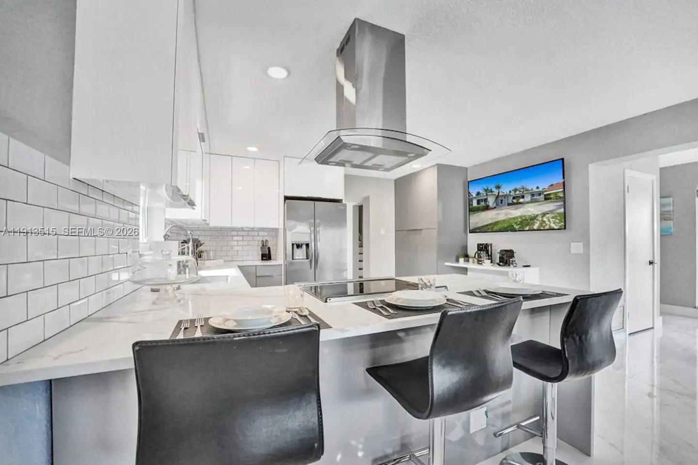 1241 Hollywood Boulevard Property Photo 24