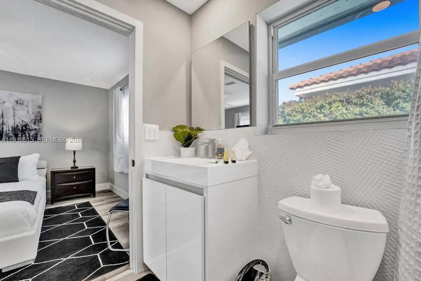 1241 Hollywood Boulevard Property Photo 40