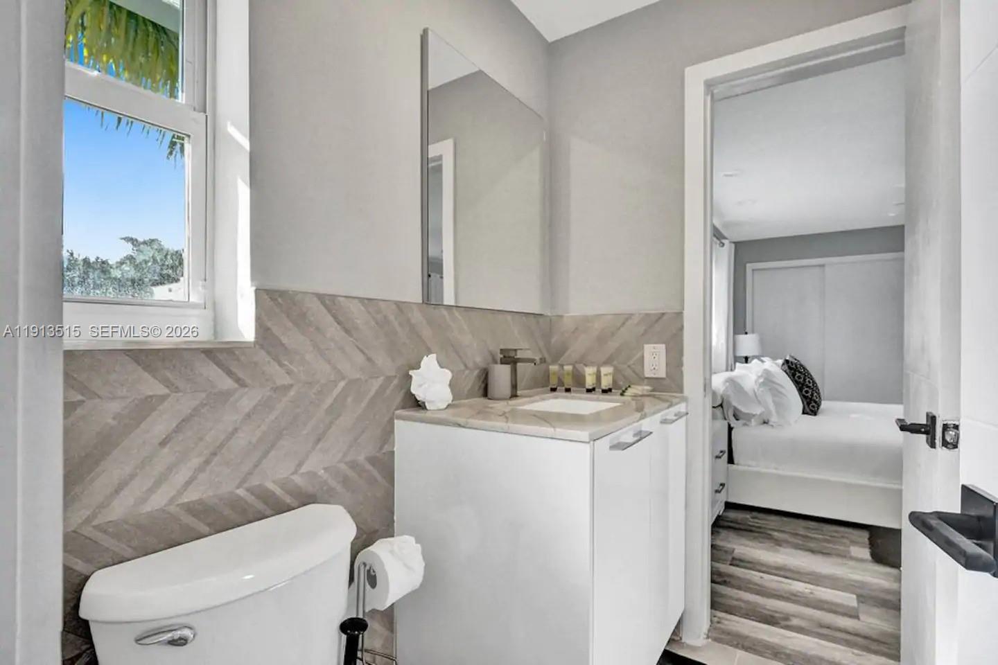 1241 Hollywood Boulevard Property Photo 52