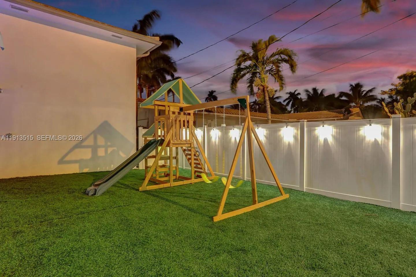 1241 Hollywood Boulevard Property Photo 65