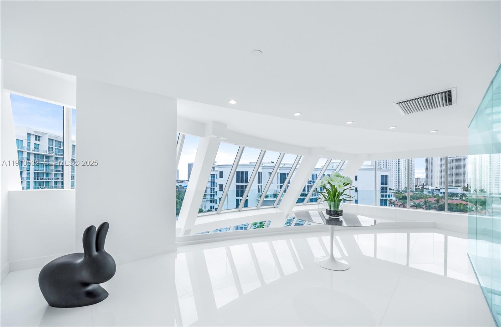 A11913532 Property Photo 12