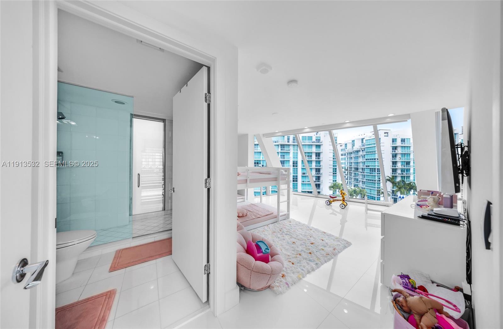 A11913532 Property Photo 14