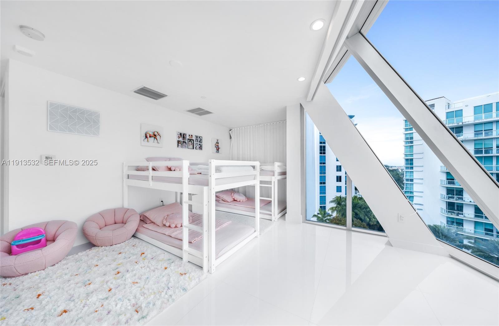 A11913532 Property Photo 17