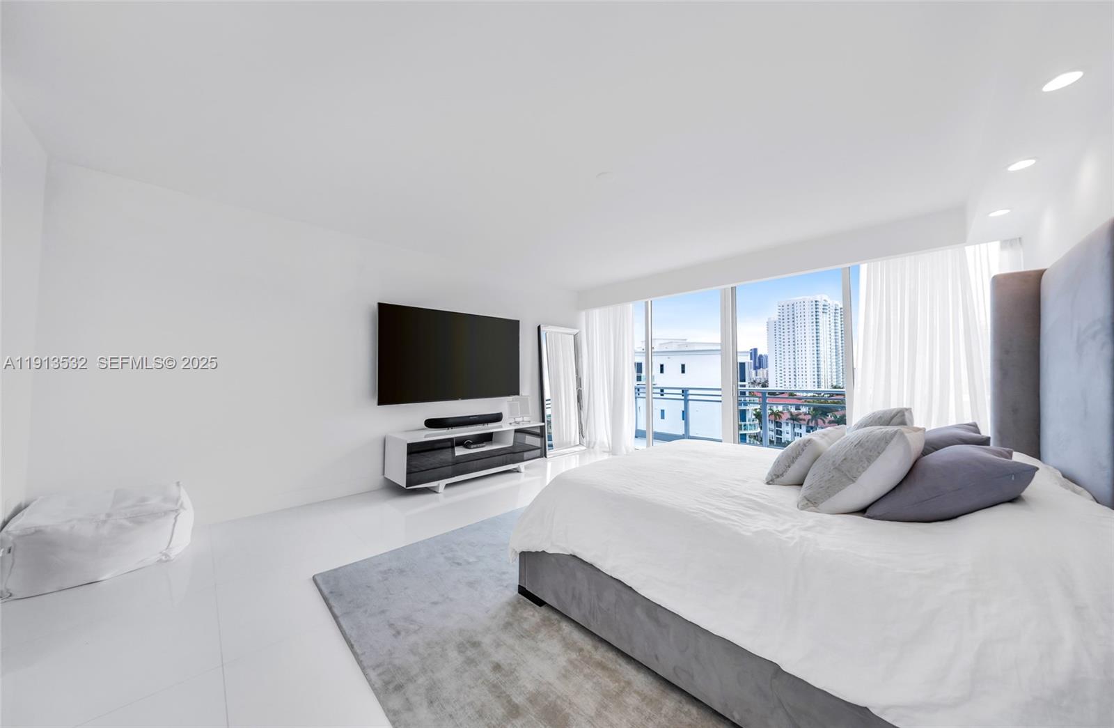 A11913532 Property Photo 27