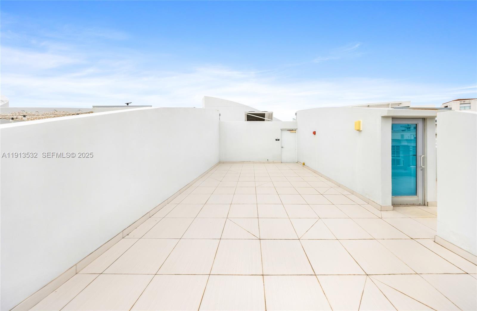 A11913532 Property Photo 36