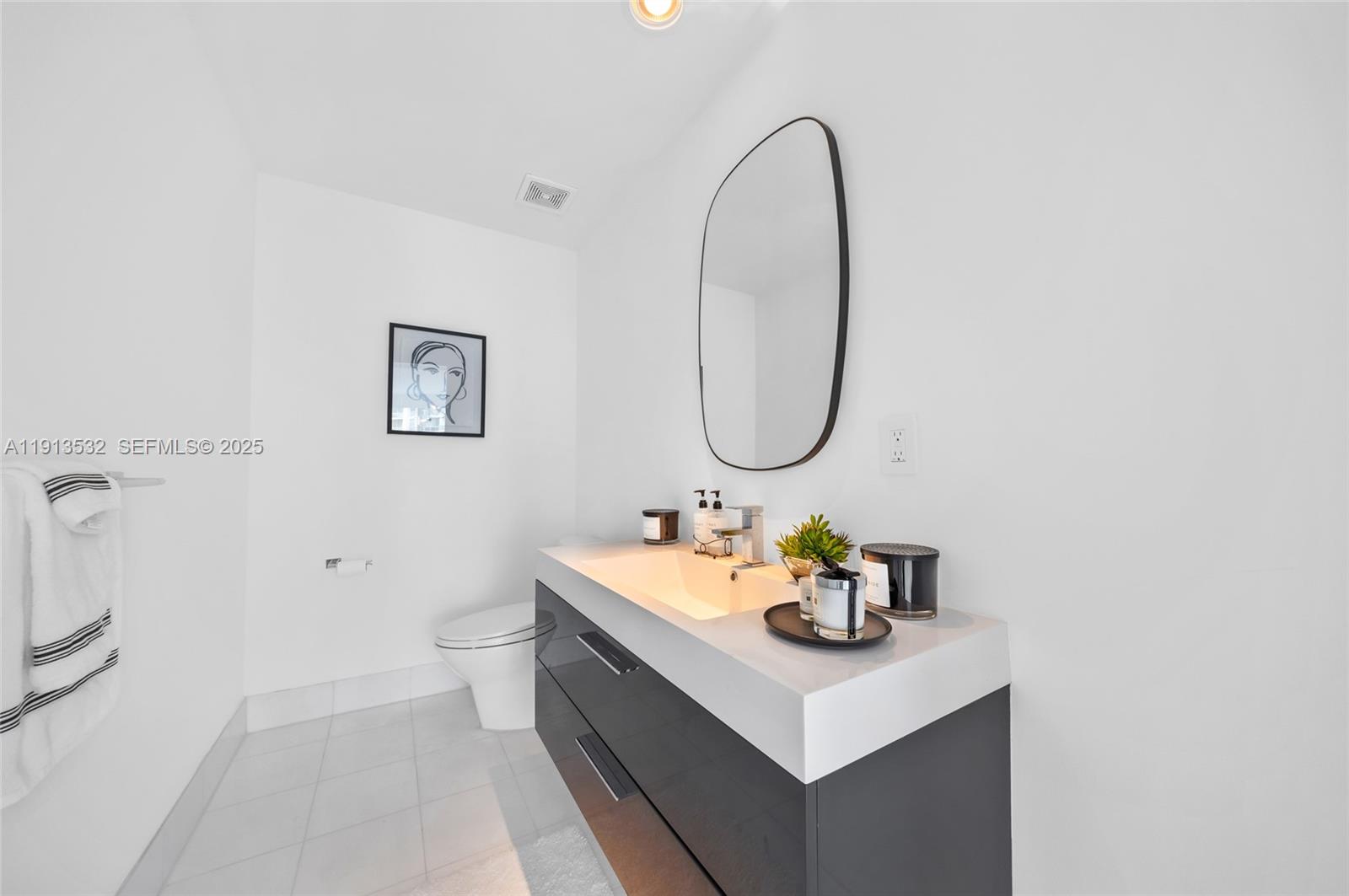 A11913532 Property Photo 64
