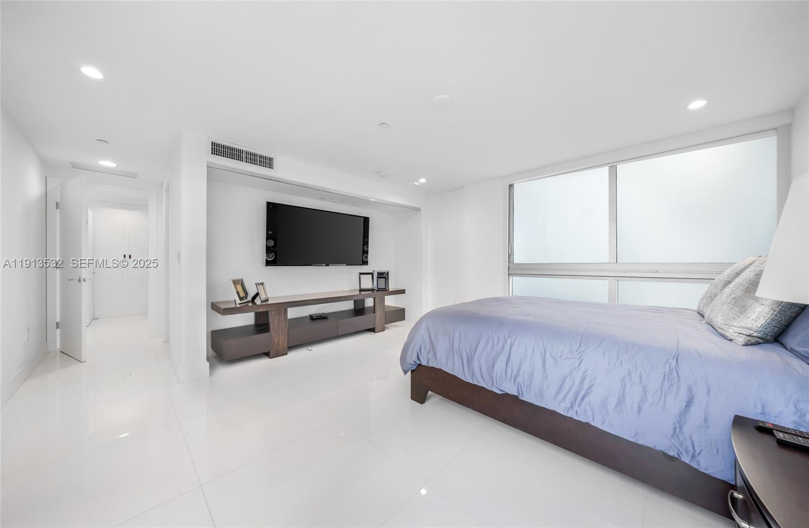 A11913532 Property Photo 93