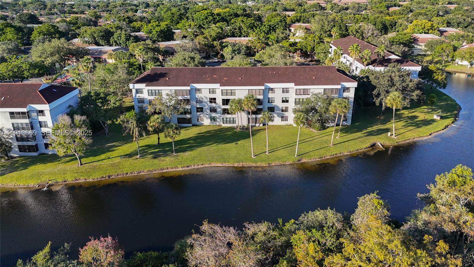 4133 Carambola Circle S G203