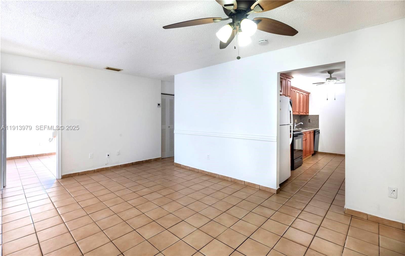 11570 Sw 5th Street Property Photo 3