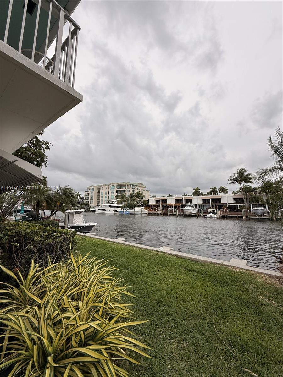 180 Isle Of Venice Drive 100 Property Photo 2