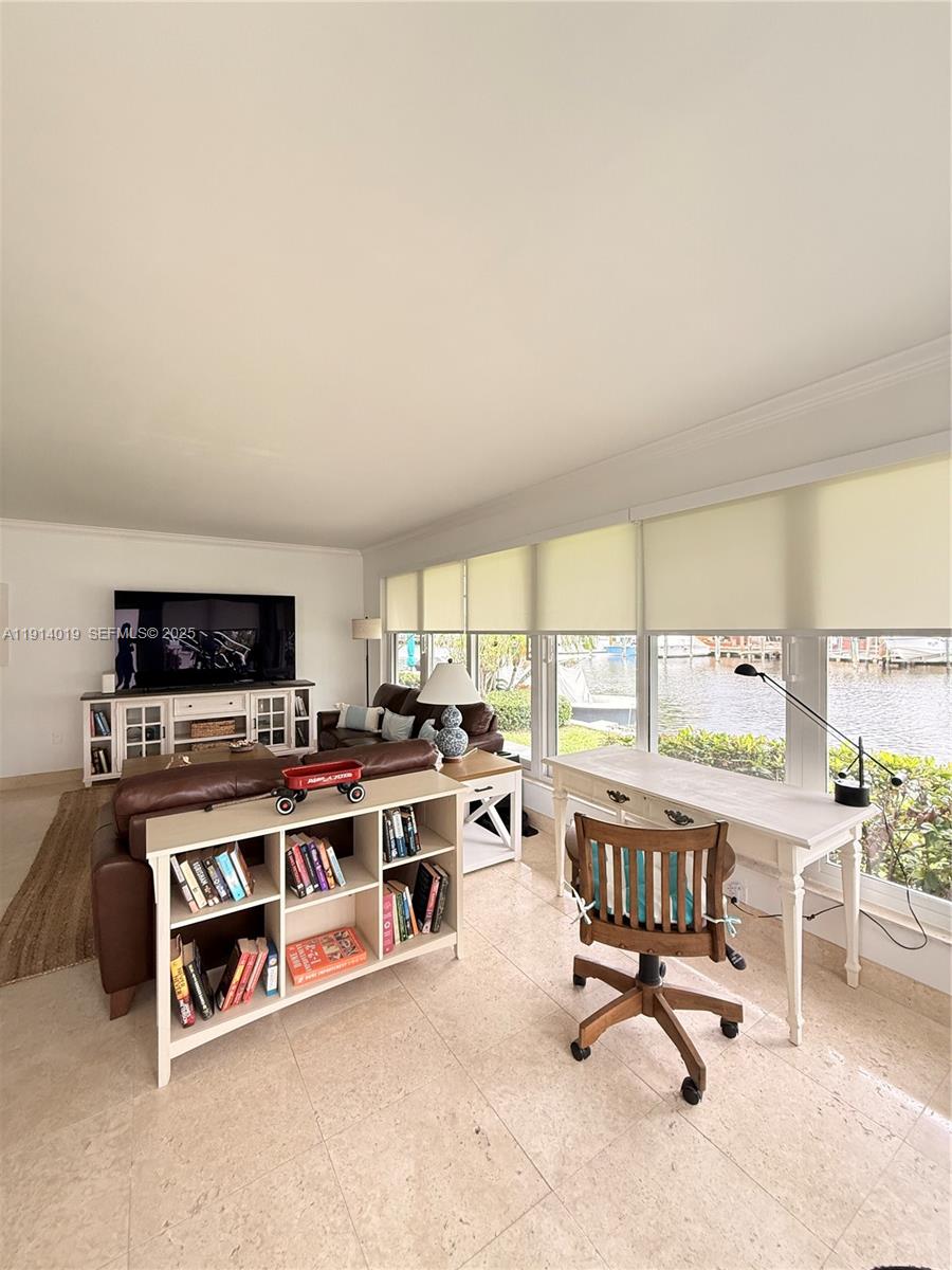 180 Isle Of Venice Drive 100 Property Photo 4