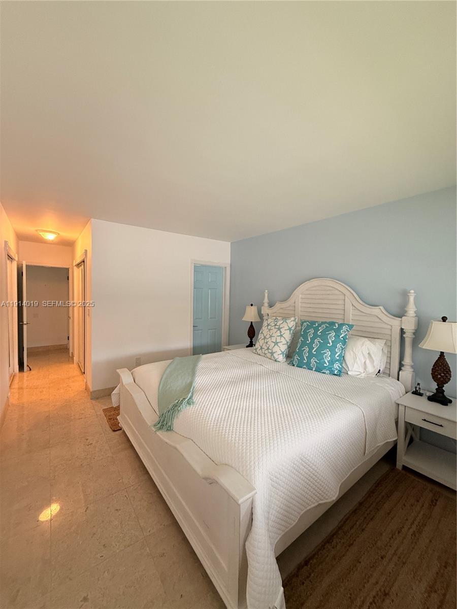 180 Isle Of Venice Drive 100 Property Photo 8