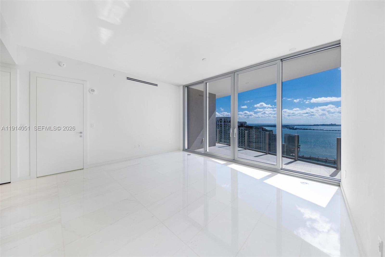 300 Biscayne Boulevard Way 3506w Property Photo 9