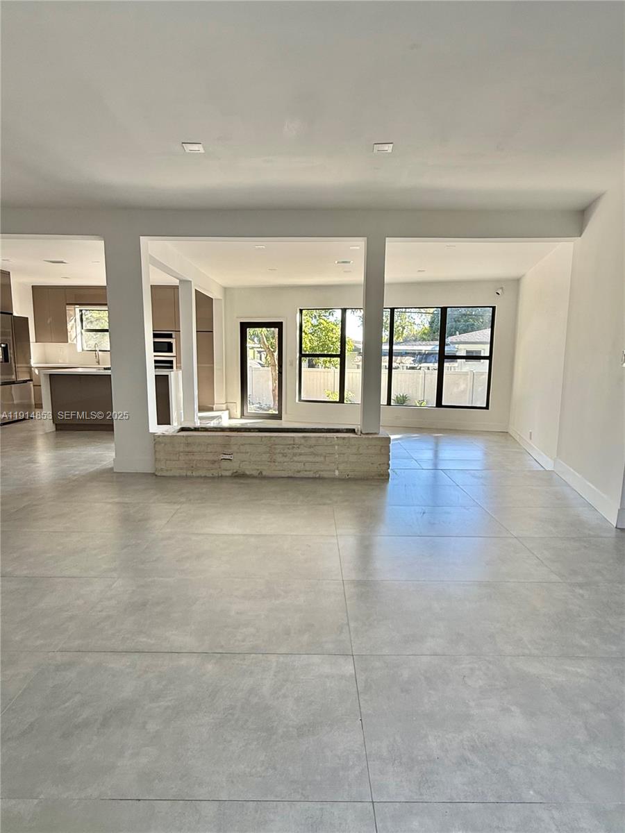 12615 N Miami Avenue 12615 Property Photo 9