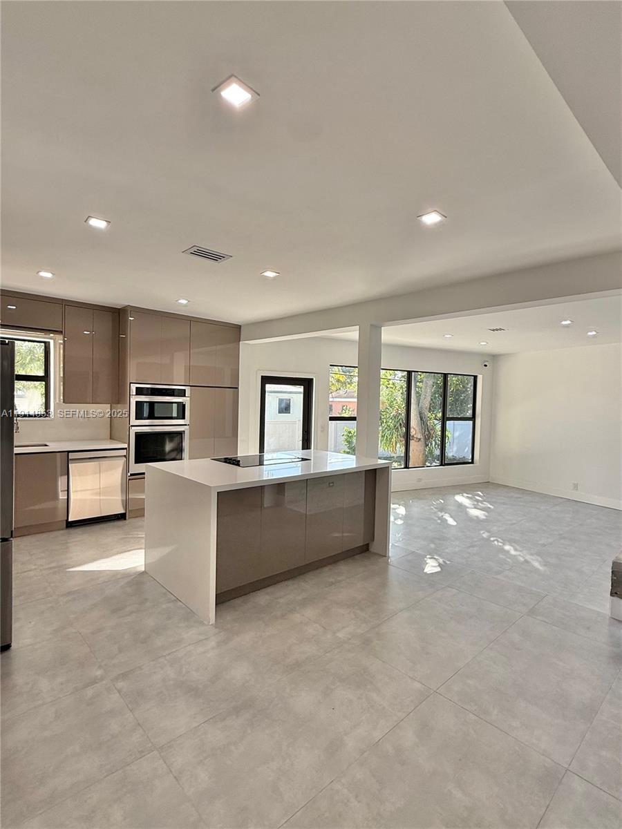 12615 N Miami Avenue 12615 Property Photo 13