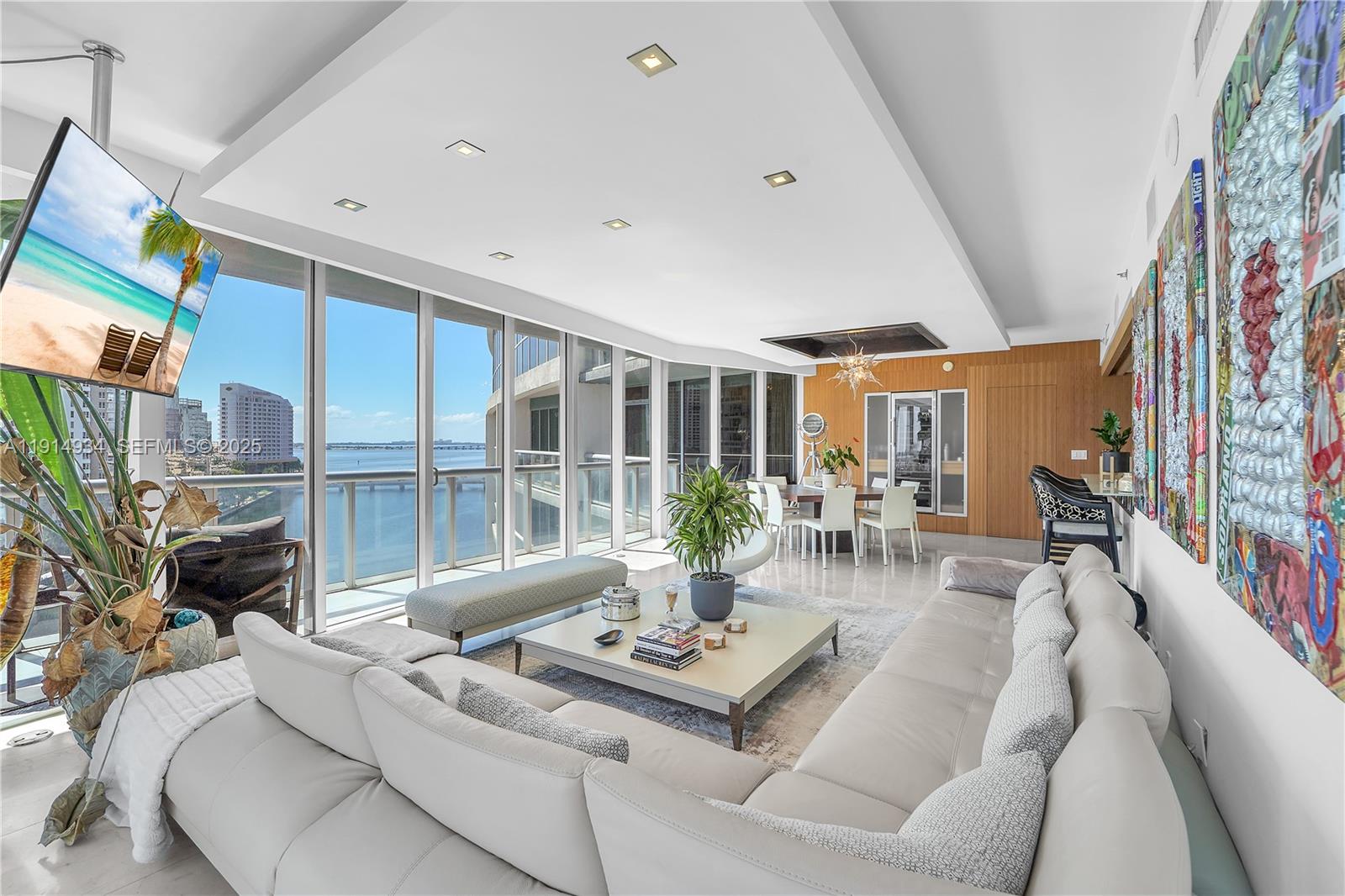 465 Brickell Avenue 1001 Property Photo 1