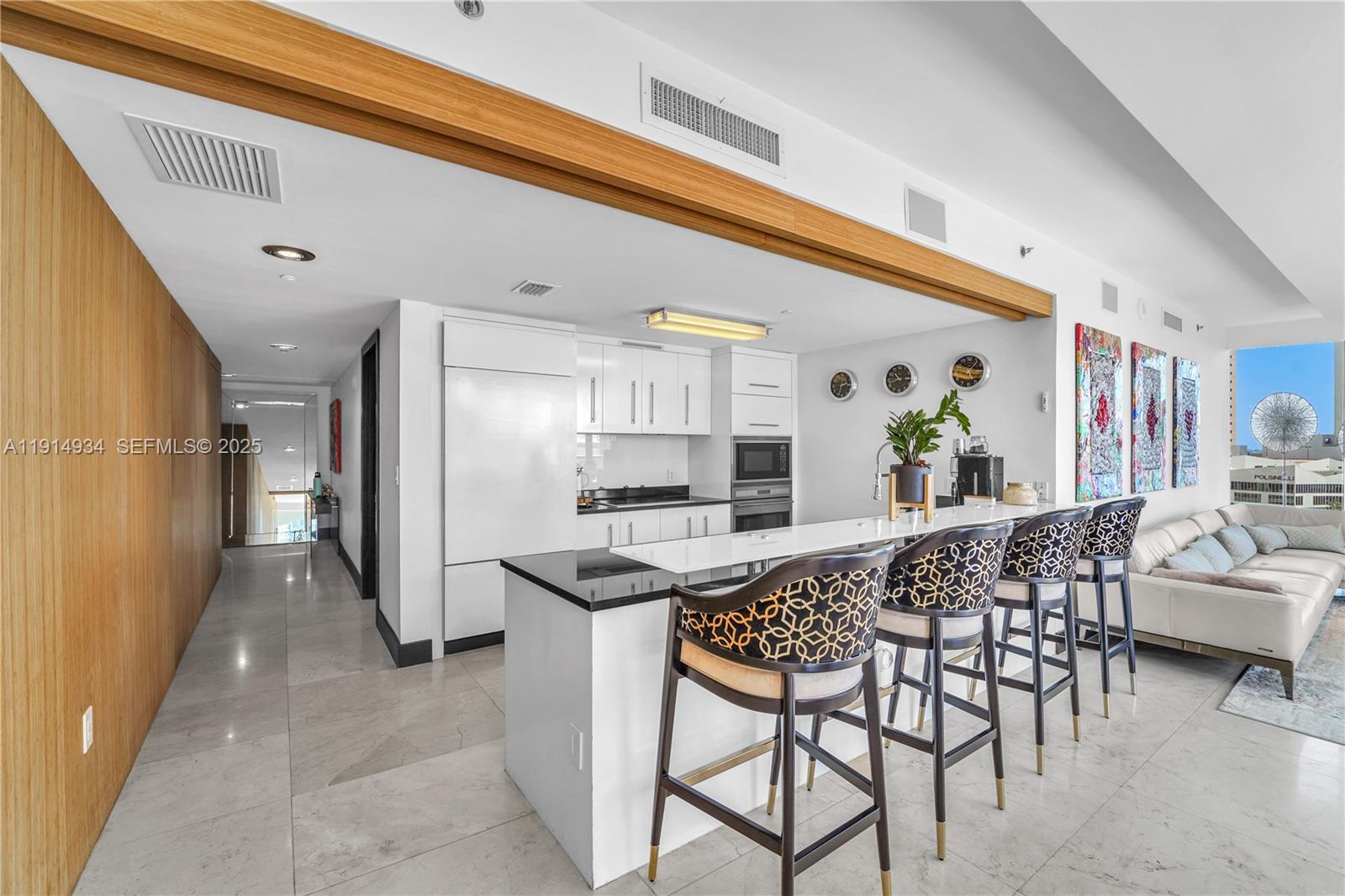 465 Brickell Avenue 1001 Property Photo 10