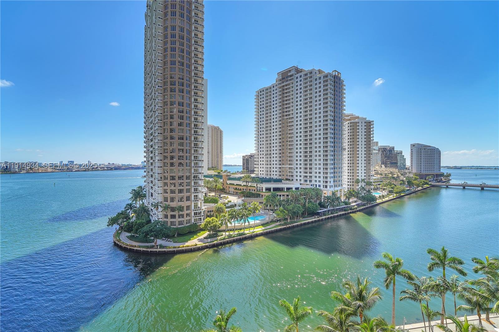 465 Brickell Avenue 1001 Property Photo 18
