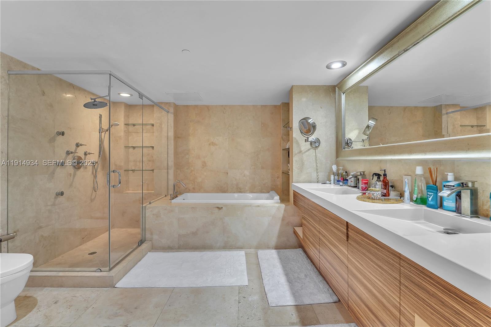 465 Brickell Avenue 1001 Property Photo 26