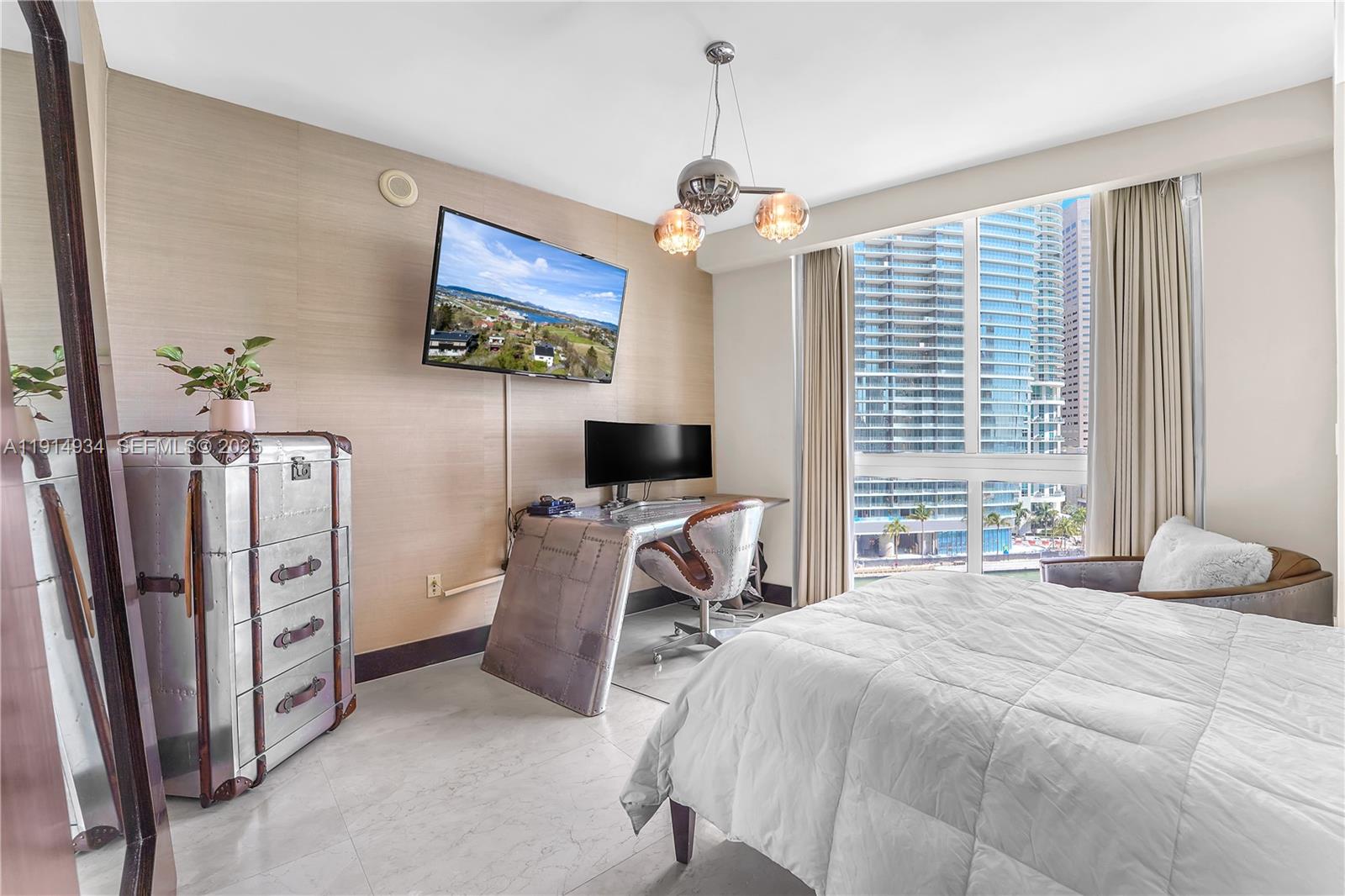 465 Brickell Avenue 1001 Property Photo 34