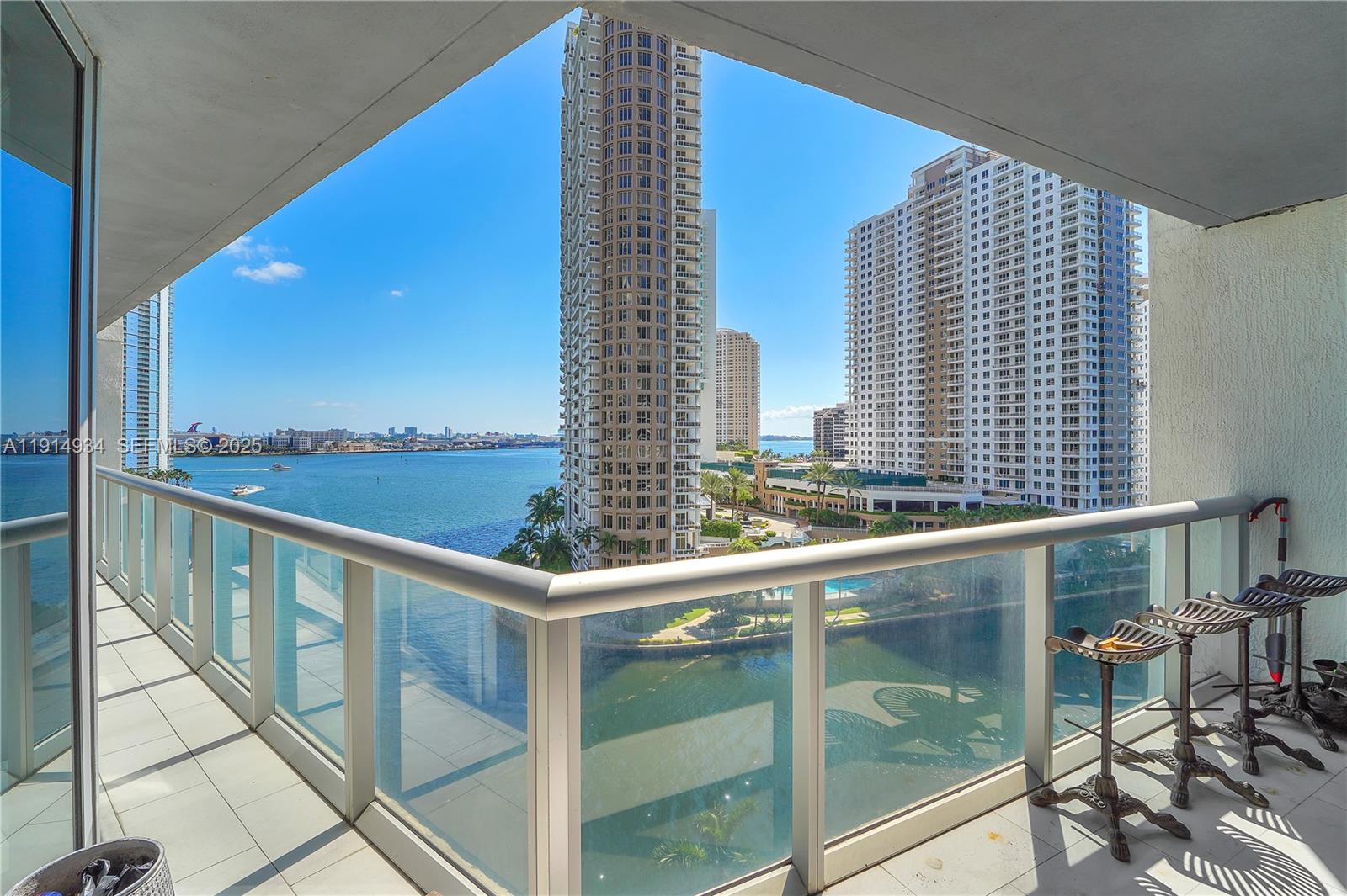 465 Brickell Avenue 1001 Property Photo 40