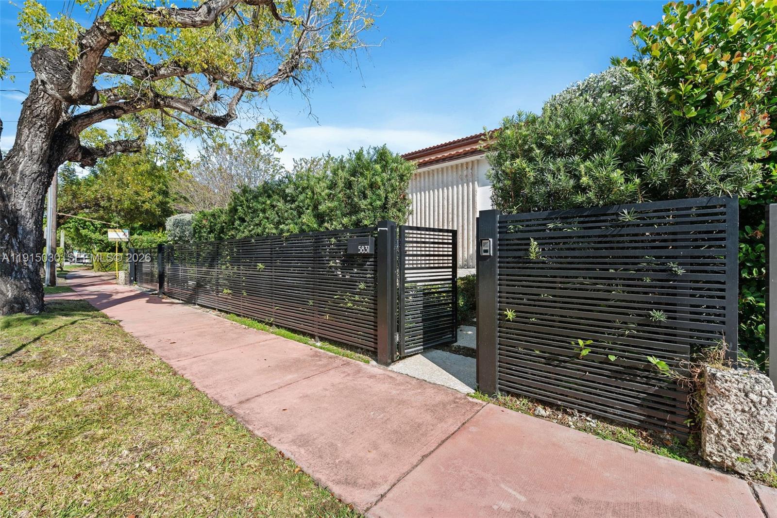5831 Alton Road Property Photo 3